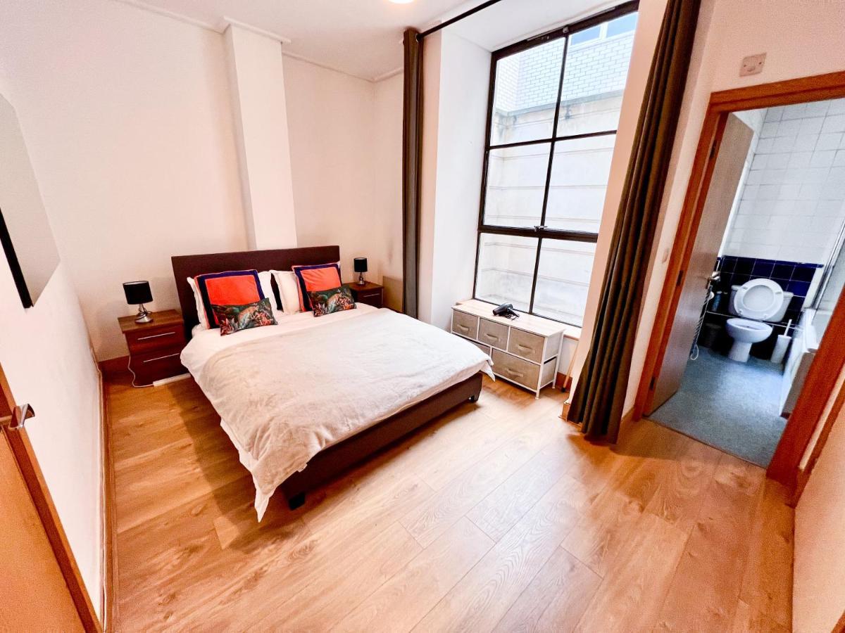 Superior Entire Apartment Between St Pauls Cathedral And Covent Garden London Exterior photo