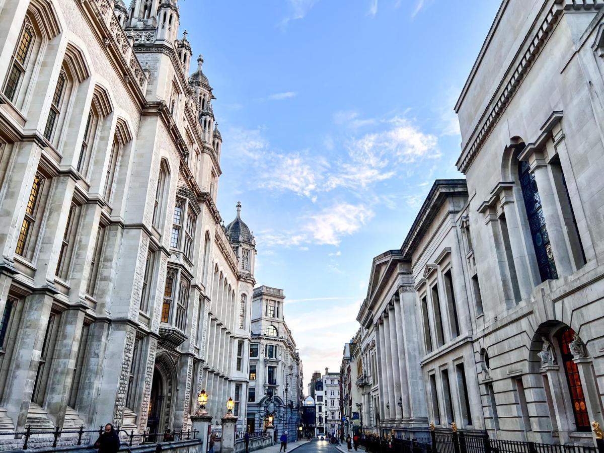 Superior Entire Apartment Between St Pauls Cathedral And Covent Garden London Exterior photo