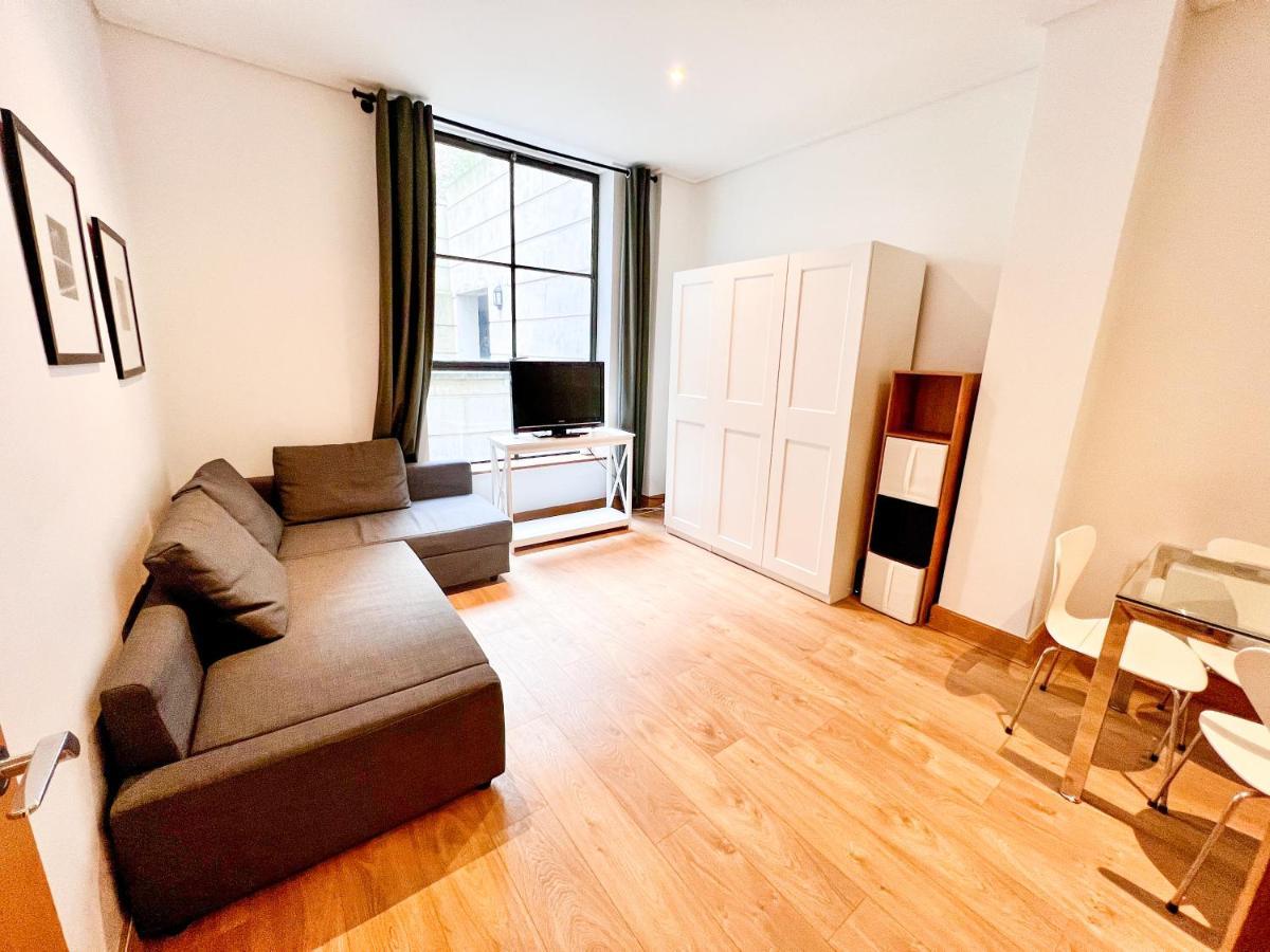 Superior Entire Apartment Between St Pauls Cathedral And Covent Garden London Exterior photo