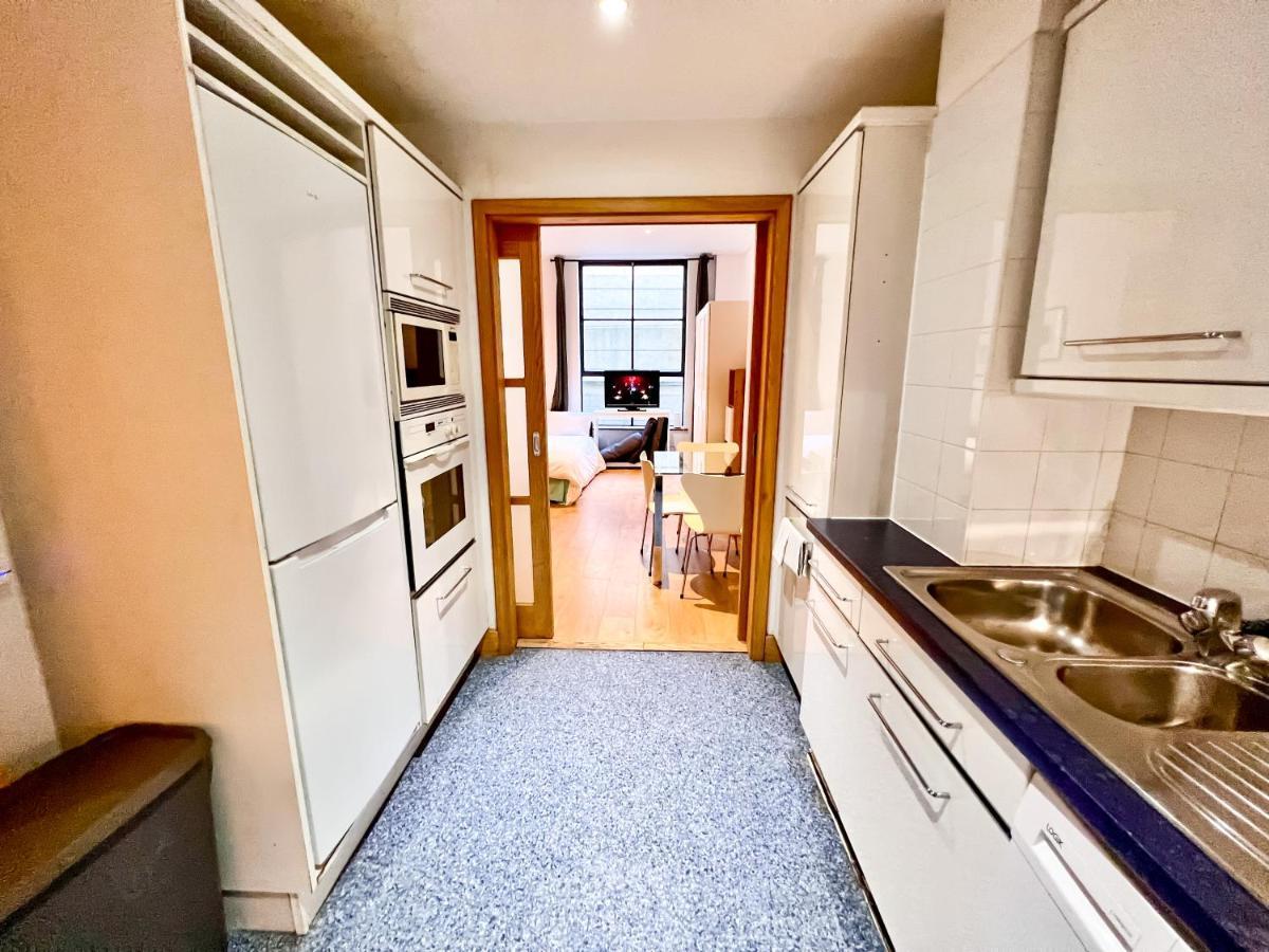 Superior Entire Apartment Between St Pauls Cathedral And Covent Garden London Exterior photo