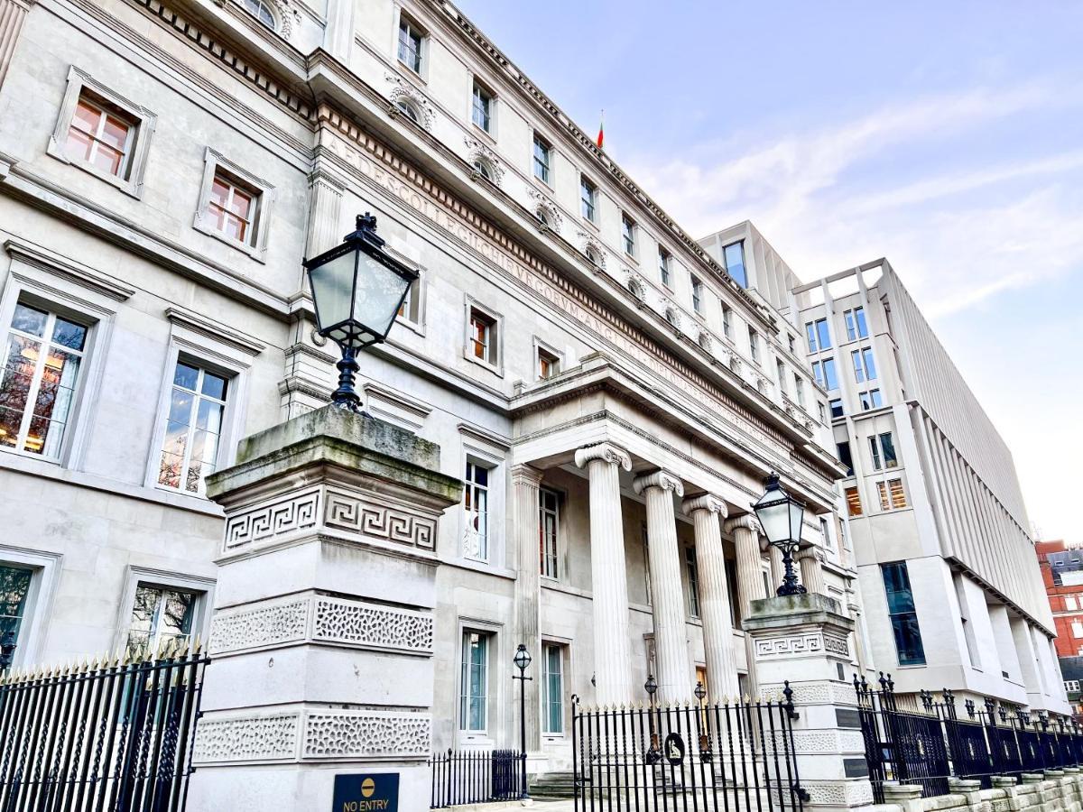Superior Entire Apartment Between St Pauls Cathedral And Covent Garden London Exterior photo