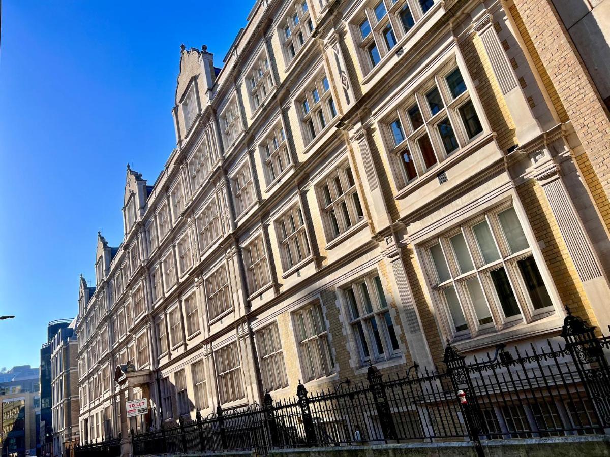 Superior Entire Apartment Between St Pauls Cathedral And Covent Garden London Exterior photo
